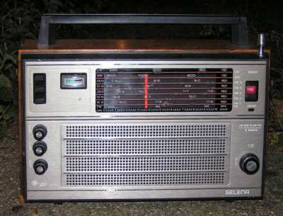 USSR made SELENA radio